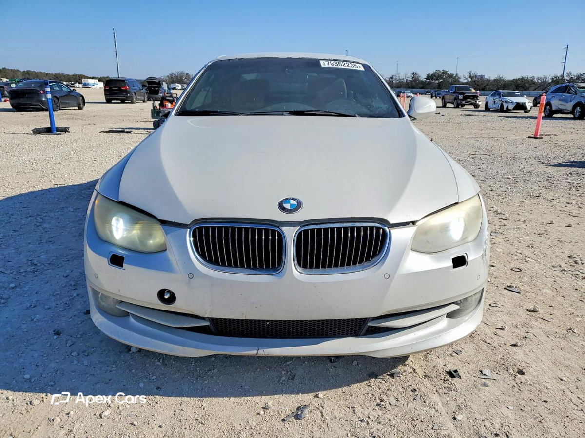 BMW Series 3 2011
