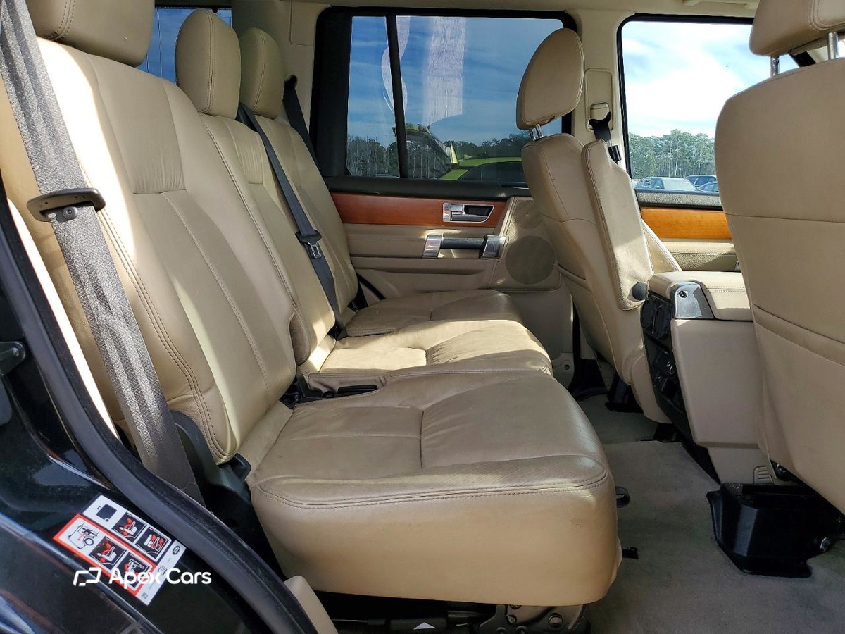 Land Rover LR4 2013