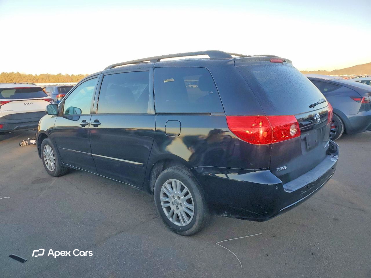 Toyota Sienna 2010