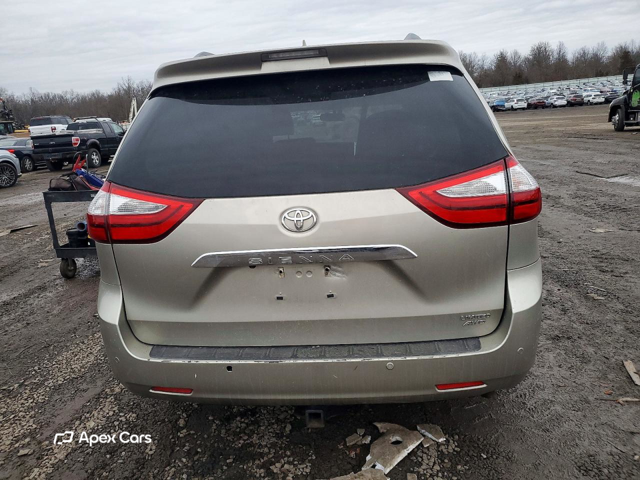 Toyota Sienna 2015