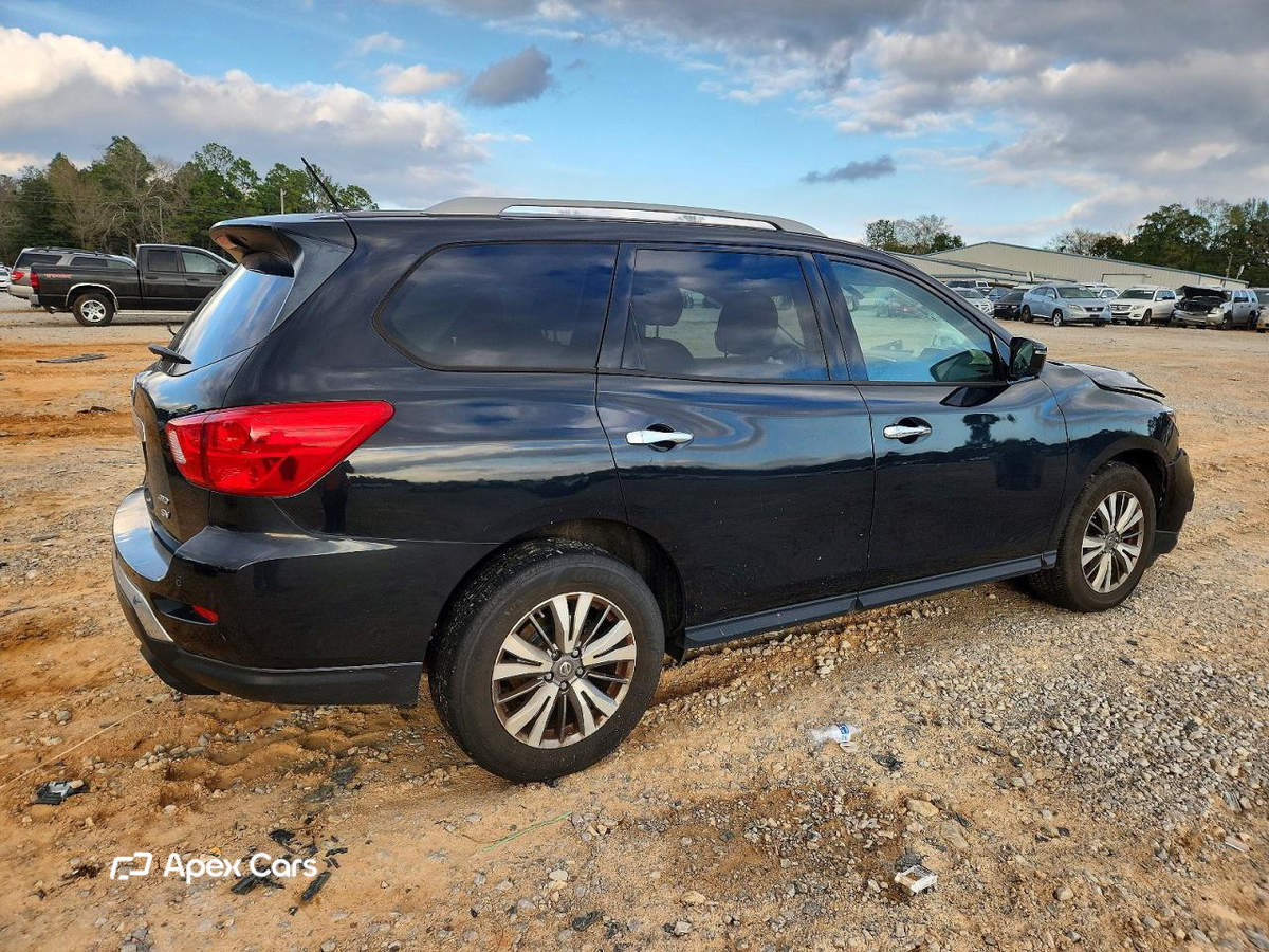Nissan Pathfinder 2018