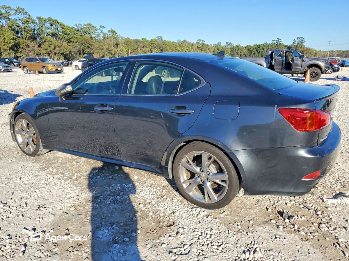 Lexus IS 2010