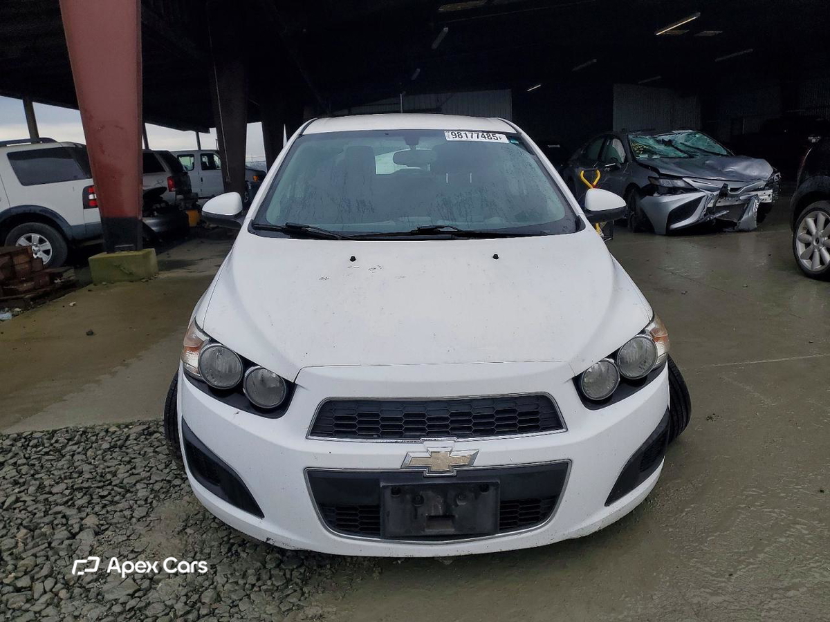 Chevrolet Sonic 2015