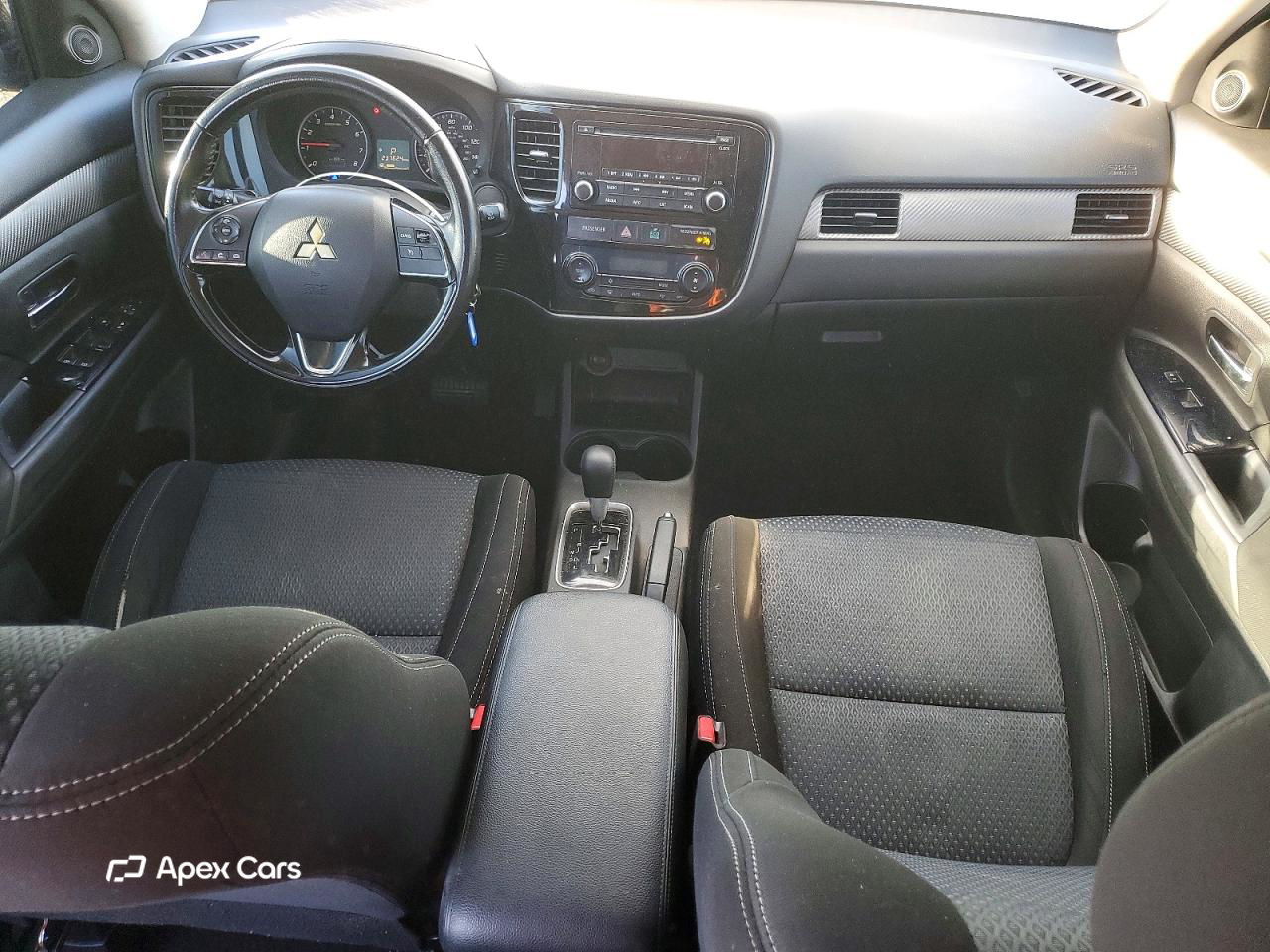 Mitsubishi Outlander 2016