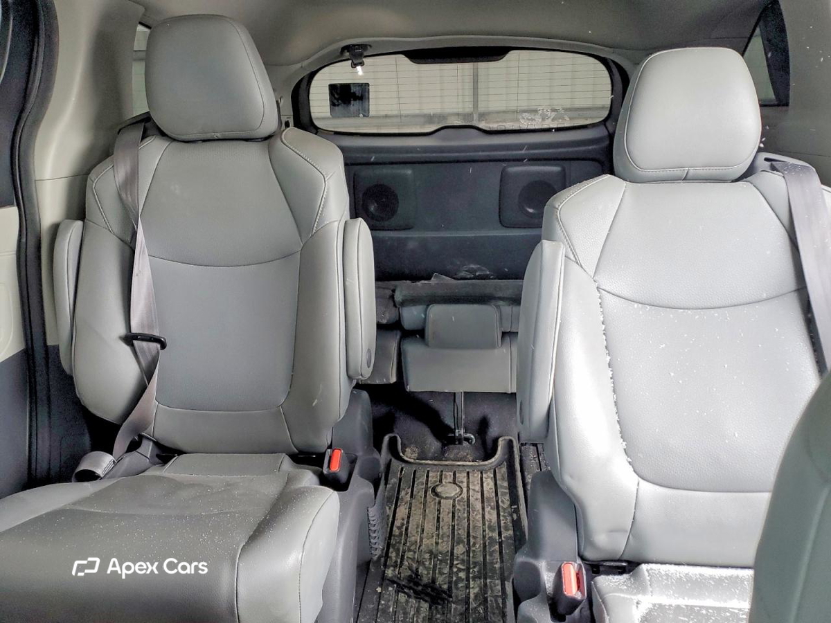 Toyota Sienna 2021