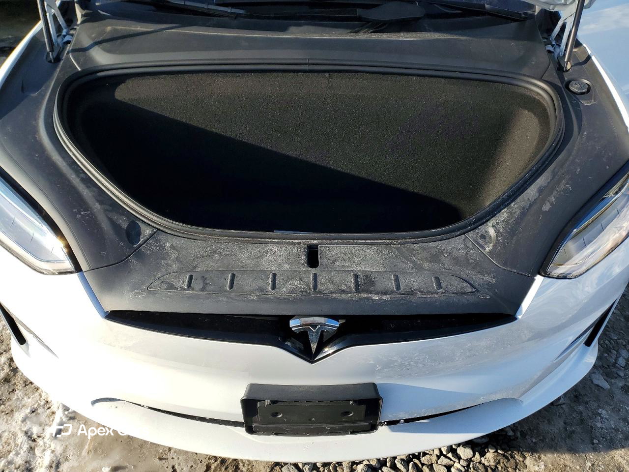 Tesla Model X 2023