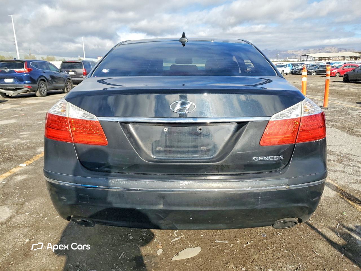 Hyundai Genesis 2009