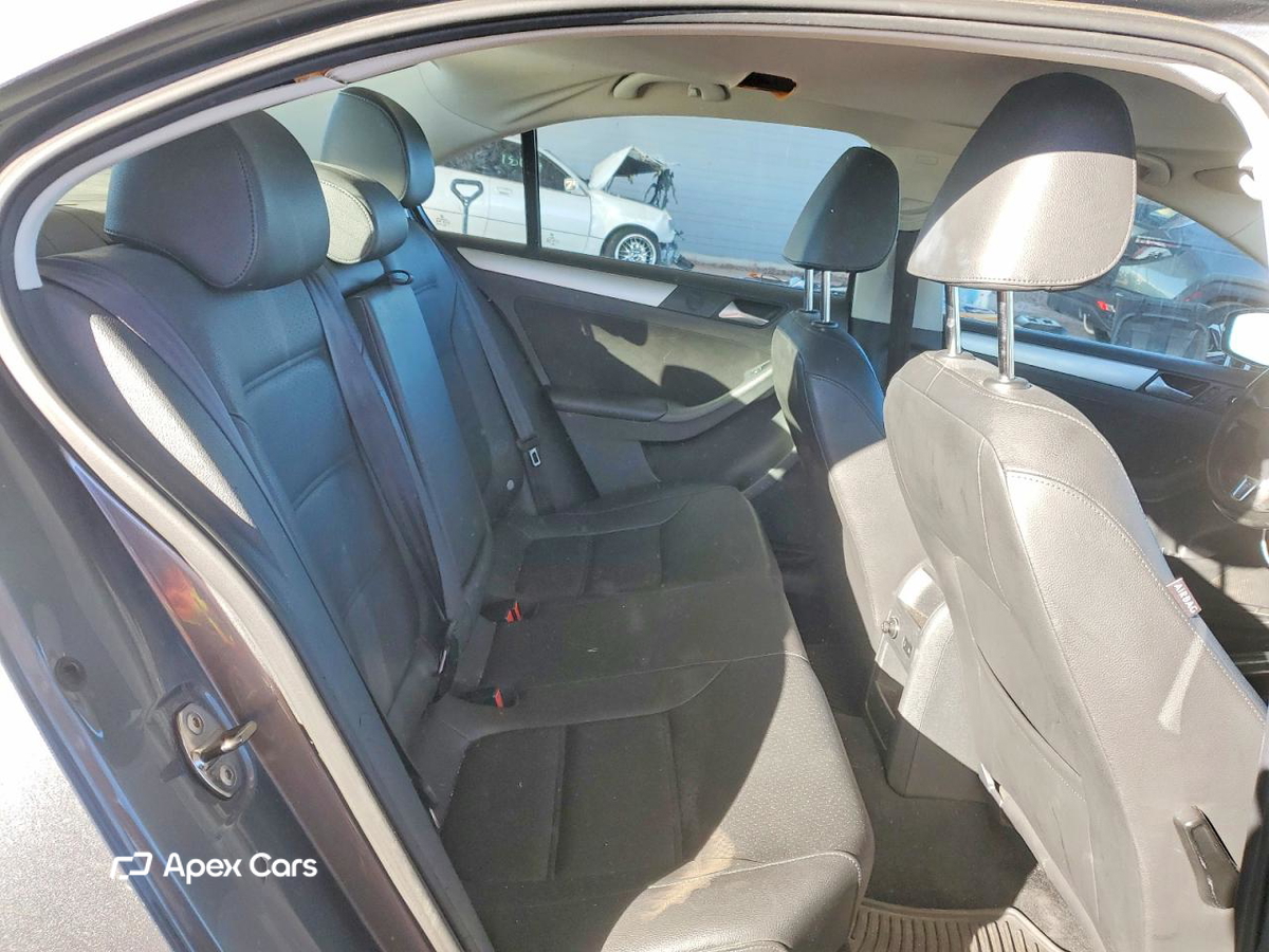 Volkswagen Jetta 2013