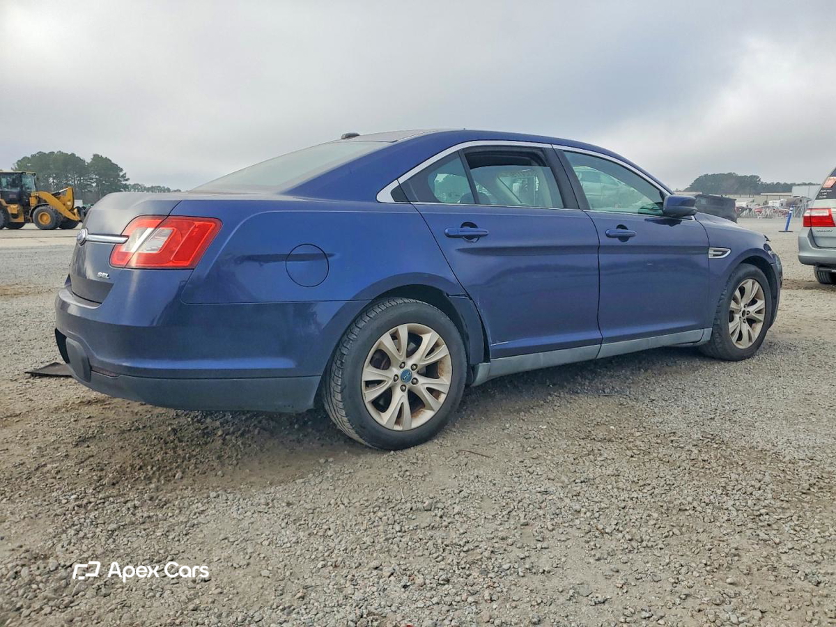 Ford Taurus 2011