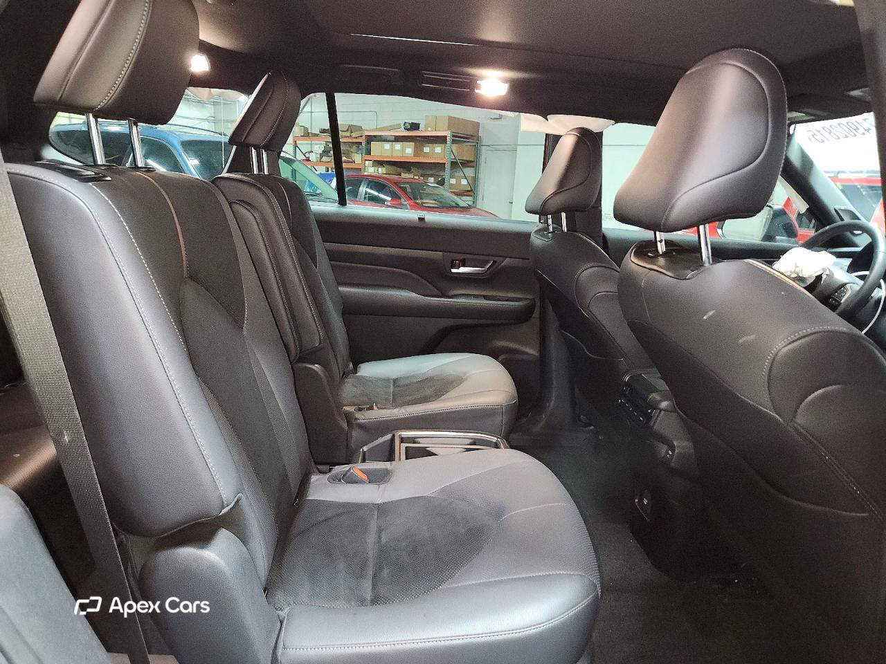 Toyota Highlander 2025