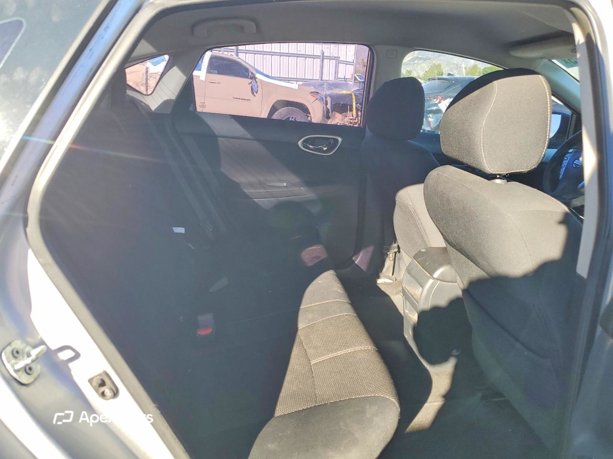 Nissan Sentra 2015