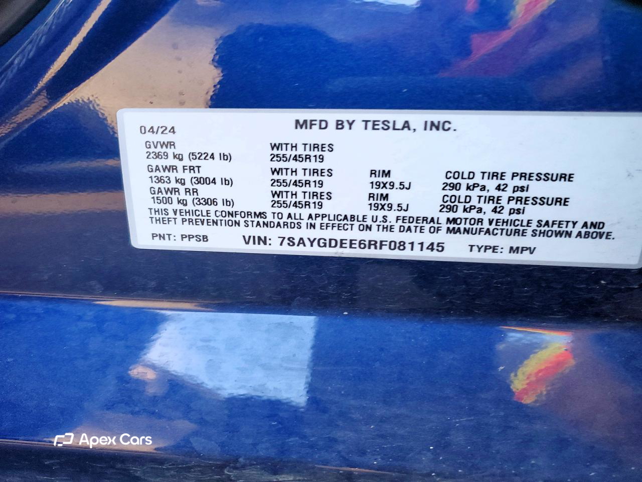 Tesla Model Y 2024