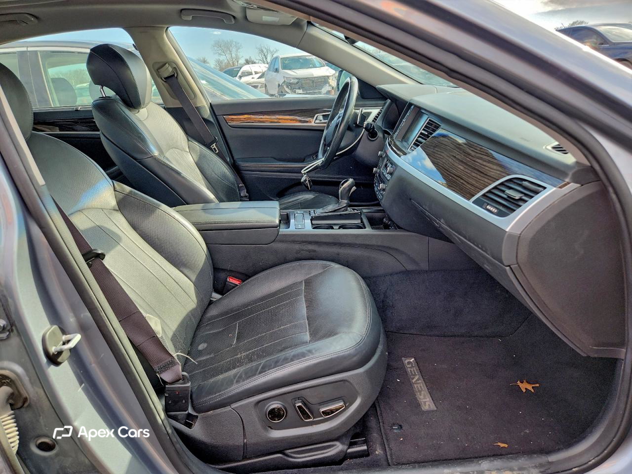 Hyundai Genesis 2015