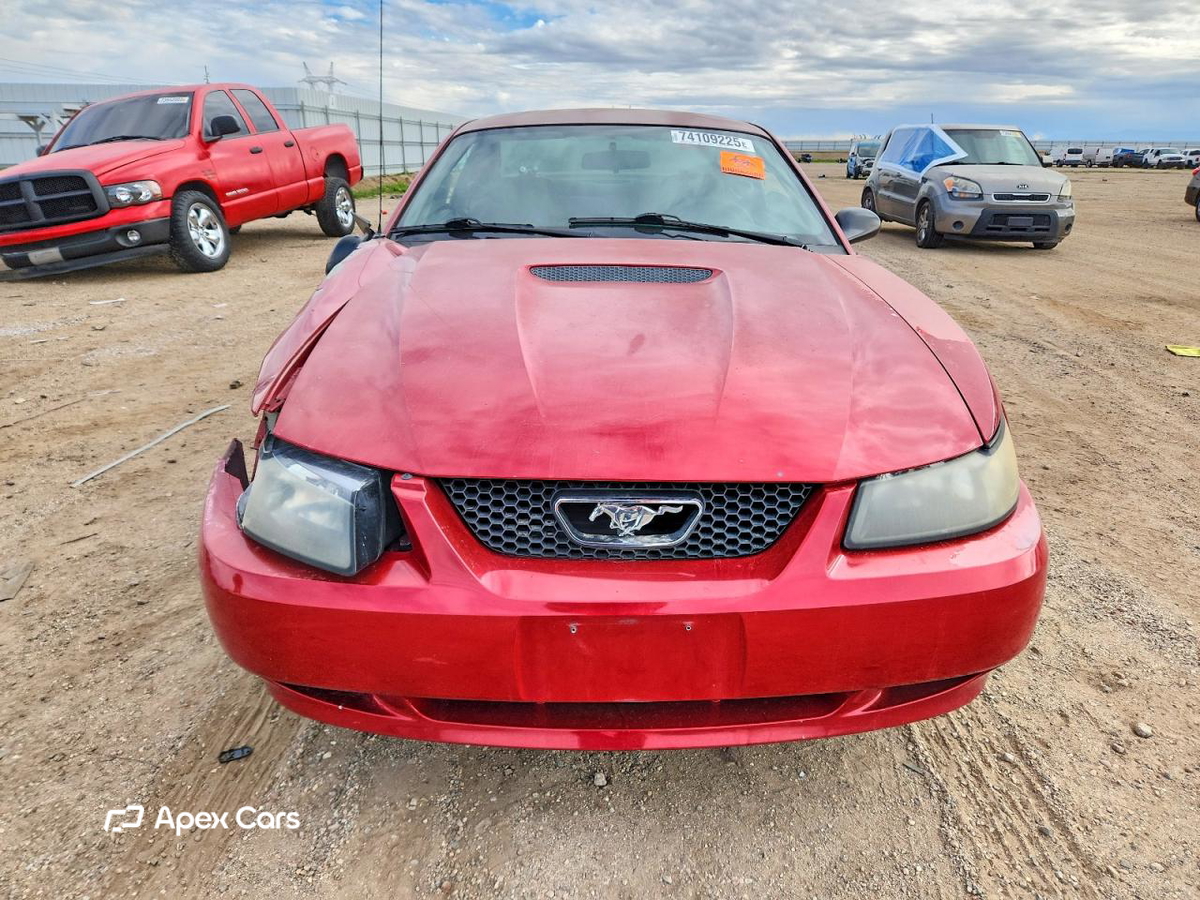 Ford Mustang 2002