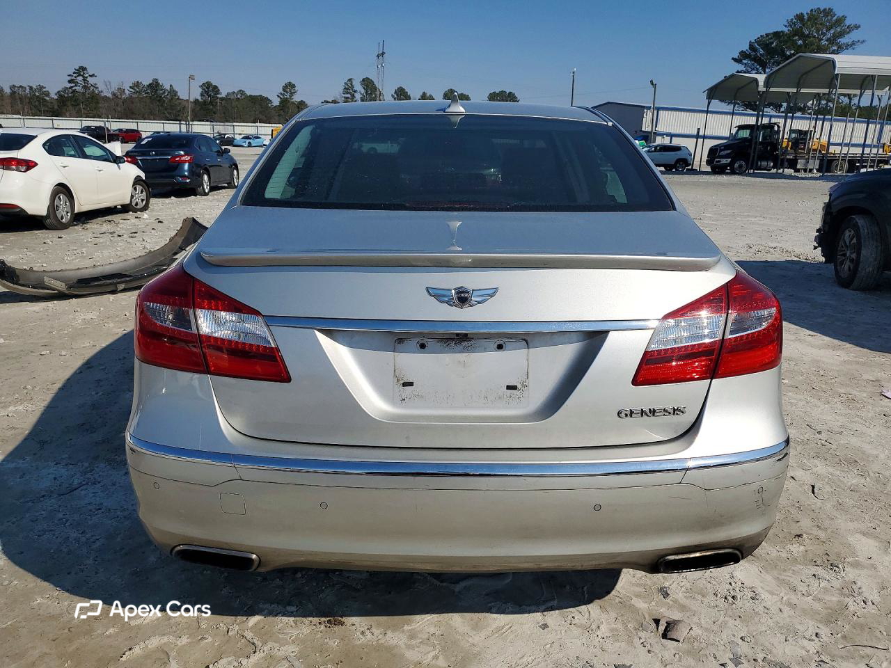 Hyundai Genesis 2012