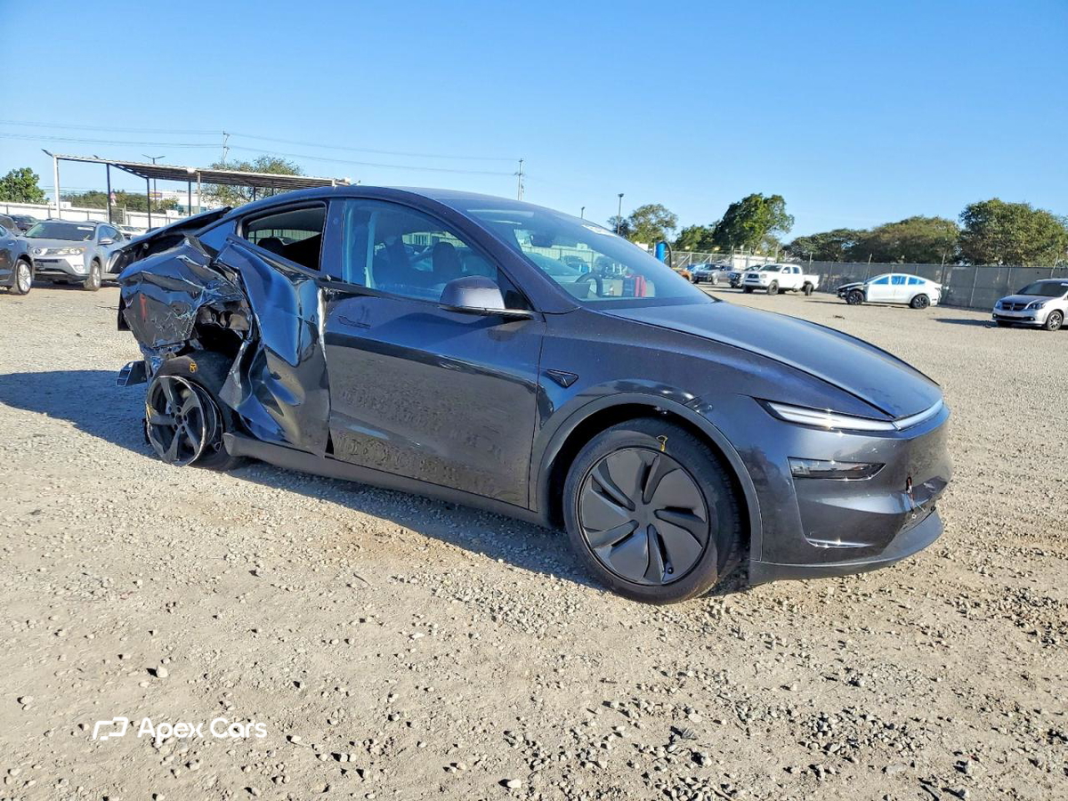 Tesla Model Y 2026