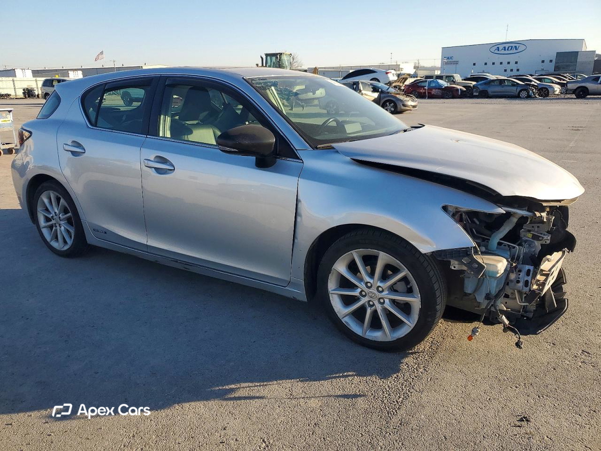 Lexus CT 2013