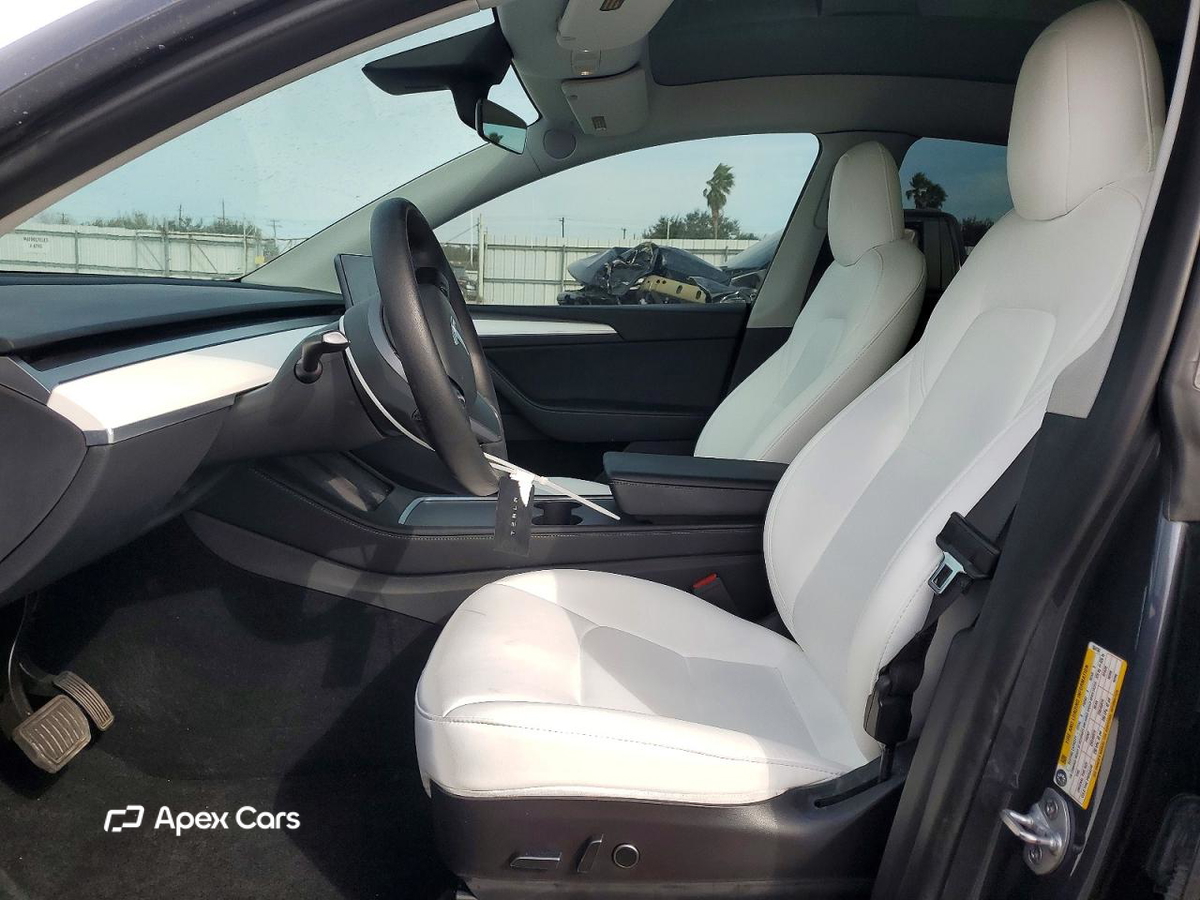 Tesla Model Y 2022