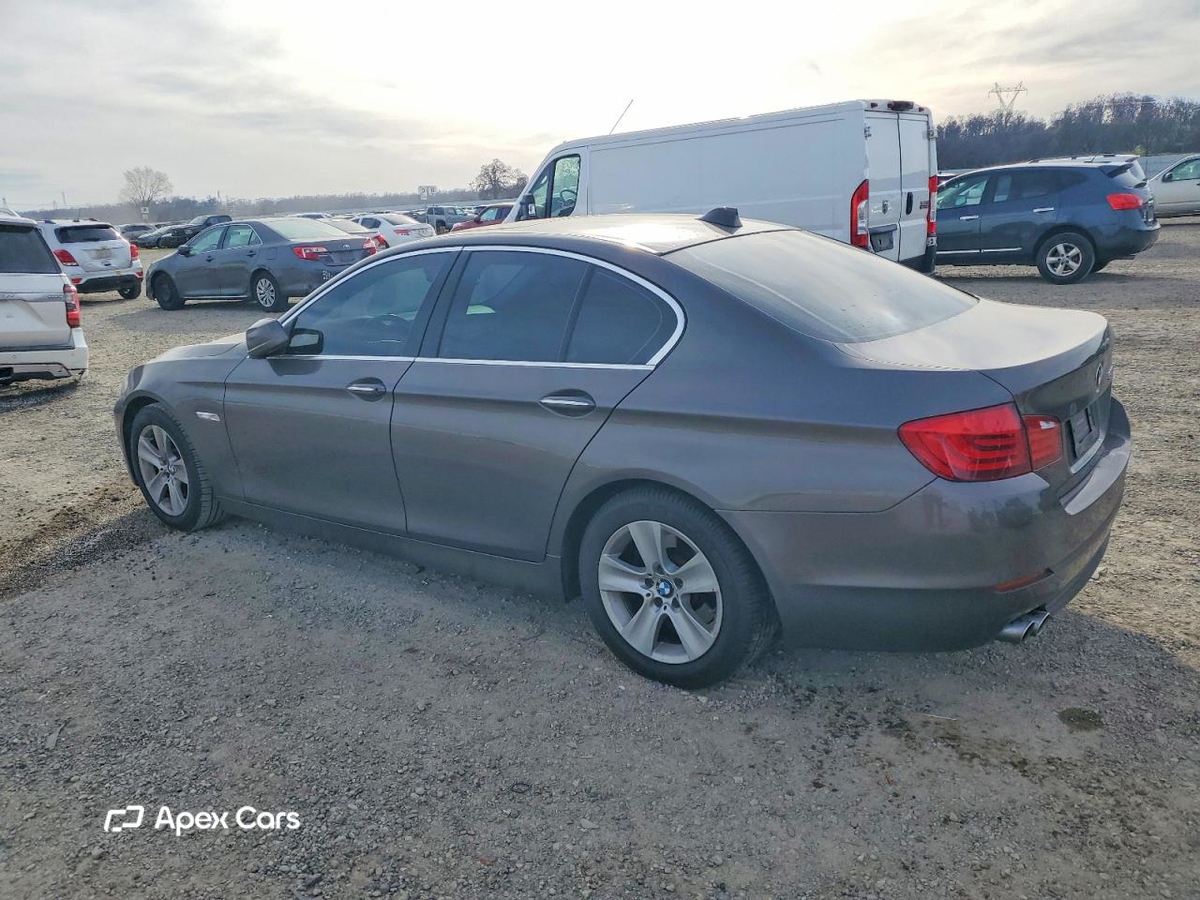 BMW Series 5 2011