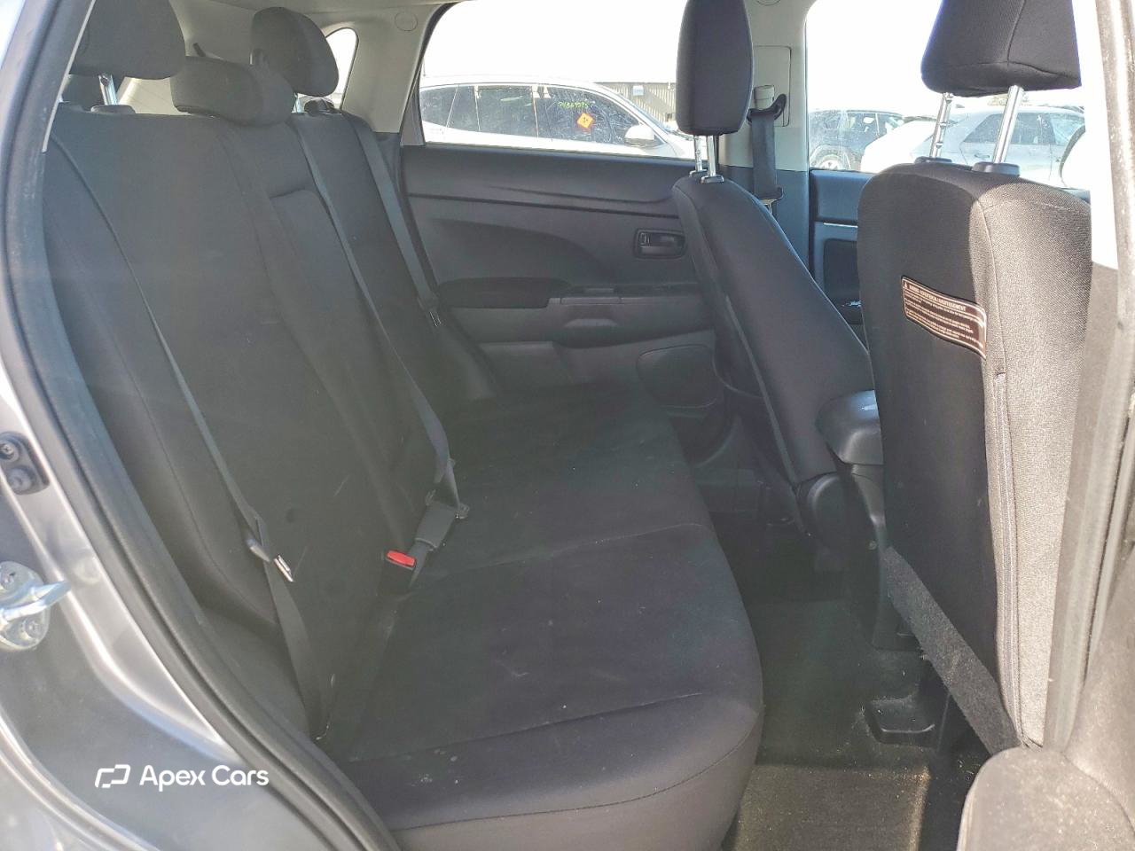 Mitsubishi Outlander 2015