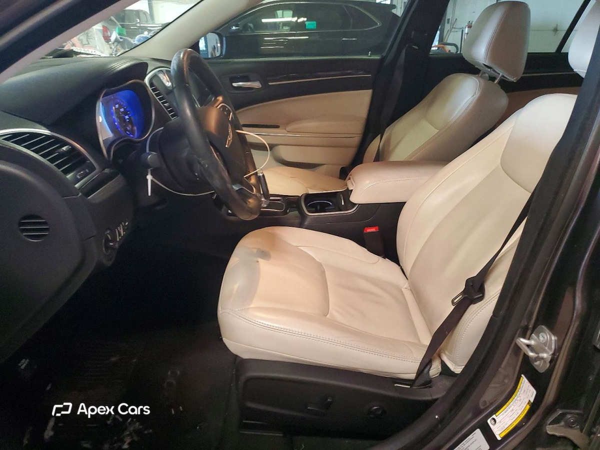 Chrysler 300 2015