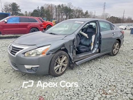Nissan Altima 2015 - Image 1 of 13