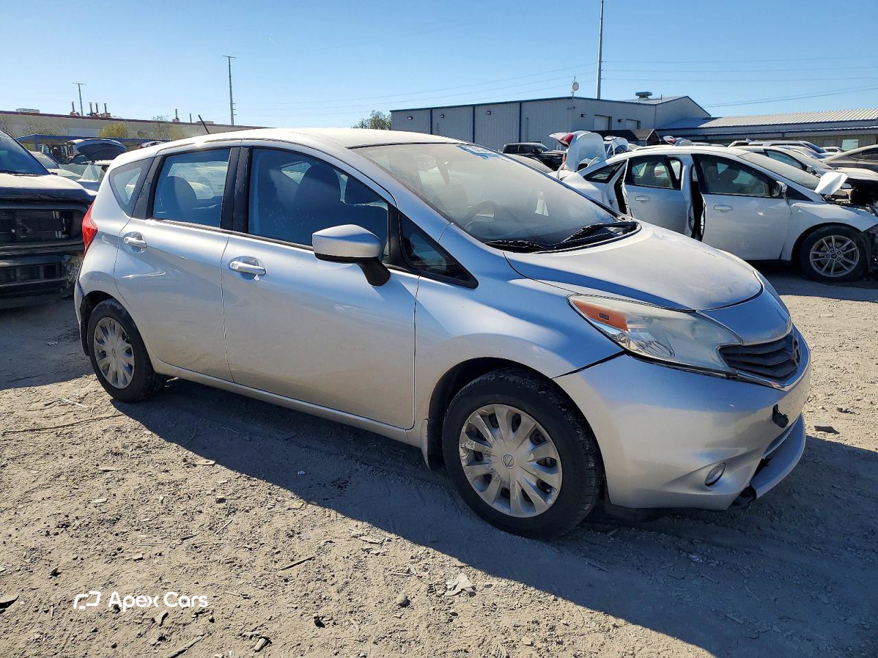 Nissan Versa 2015