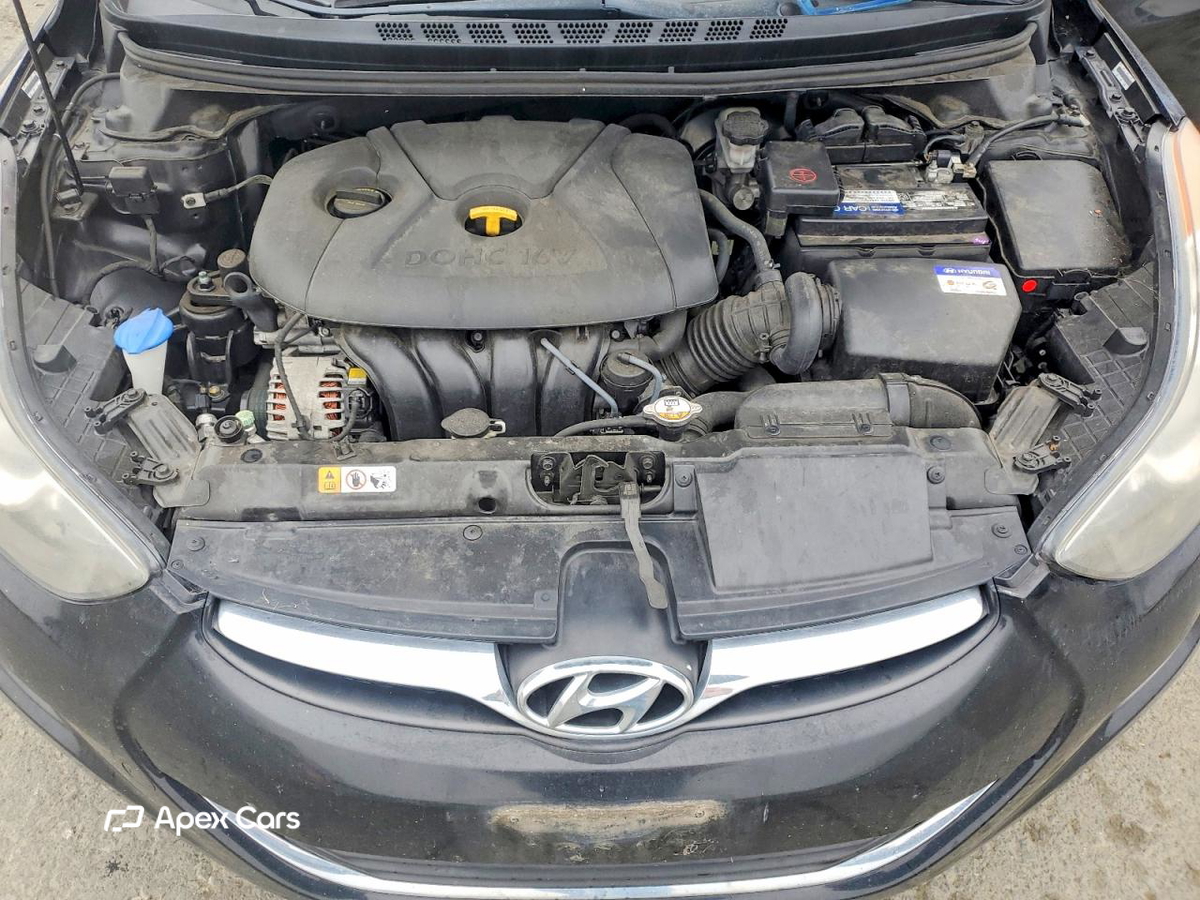 Hyundai Elantra 2013