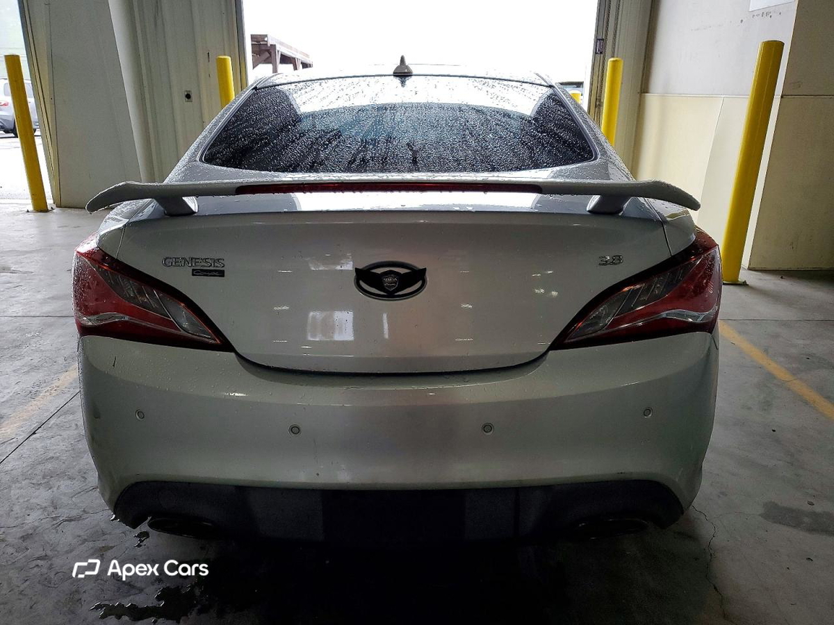 Hyundai Genesis 2015