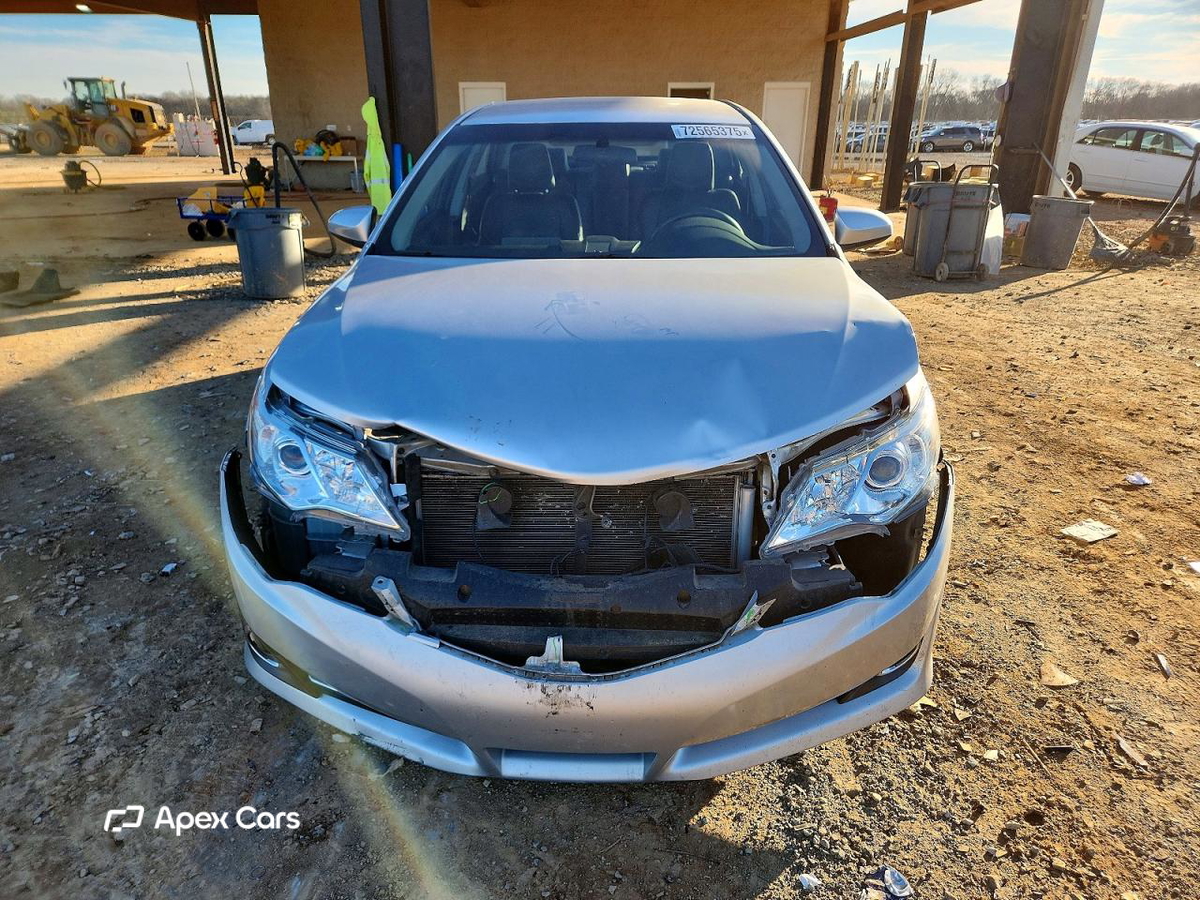 Toyota Camry 2012
