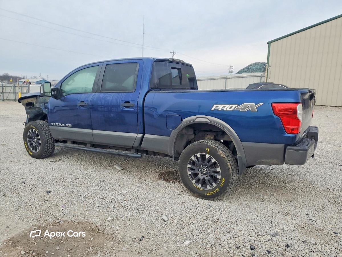 Nissan Titan 2017
