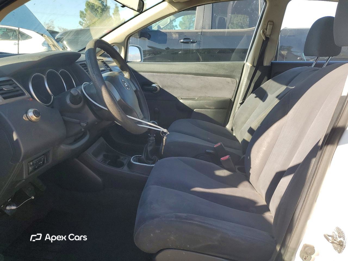 Nissan Versa 2007