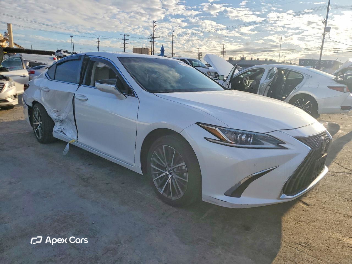 Lexus ES 2024
