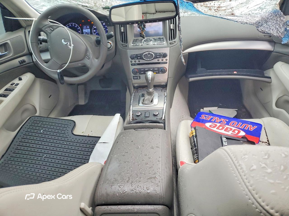 Infiniti G 2013