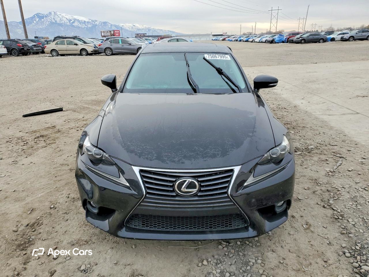 Lexus IS 2015