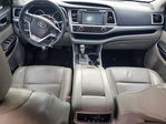 Toyota Highlander 2016