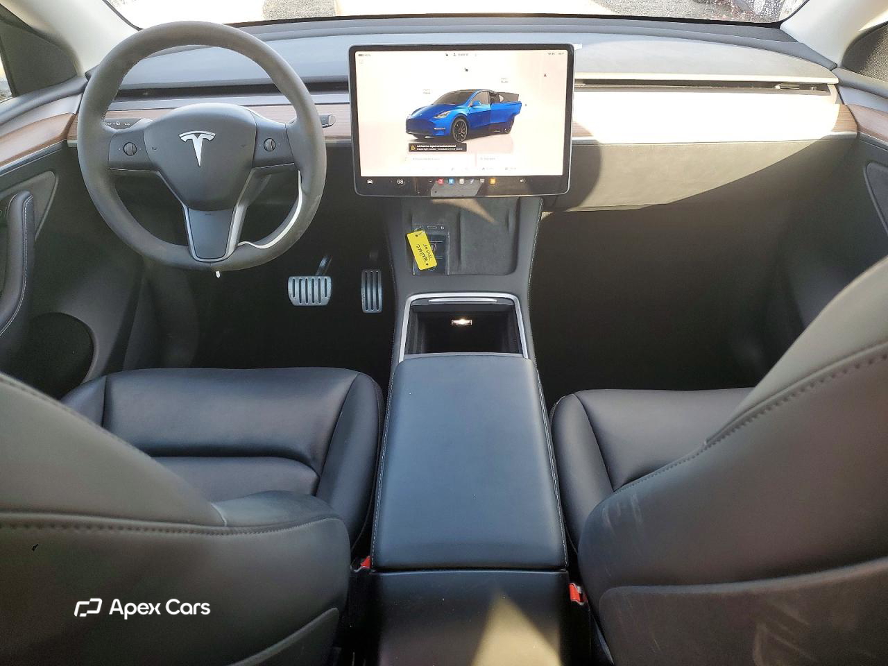 Tesla Model Y 2025