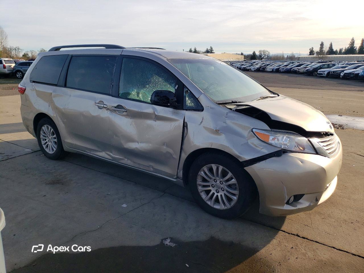 Toyota Sienna 2015