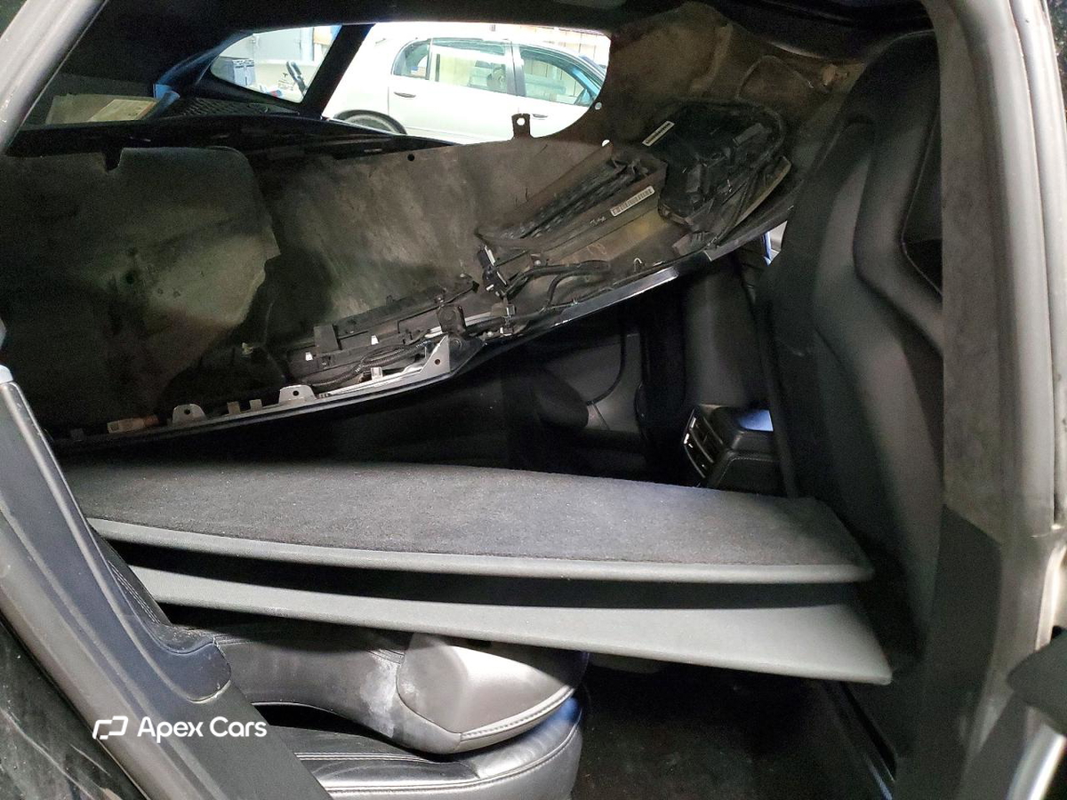 Tesla Model S 2015