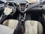 Hyundai Veloster 2013