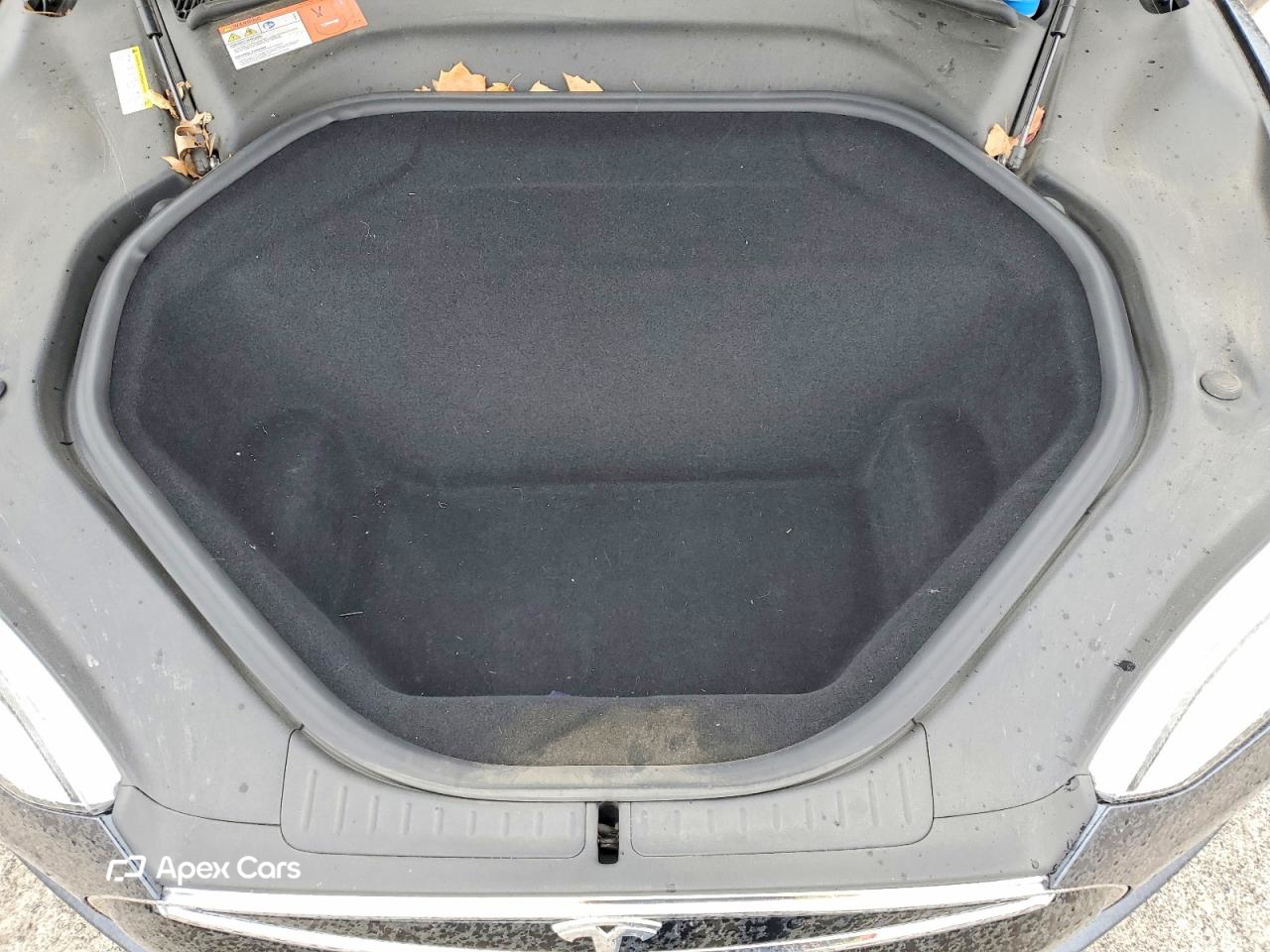 Tesla Model S 2016