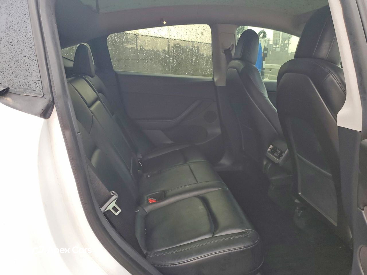 Tesla Model Y 2020