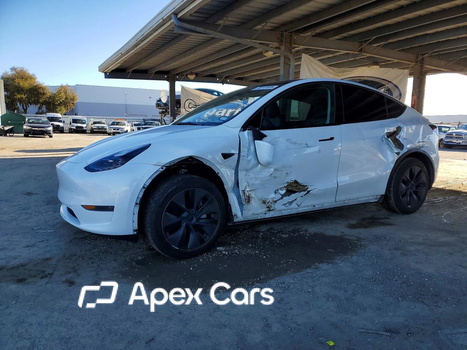 Tesla Model Y 2025 - Zdjęcie 1 z 13