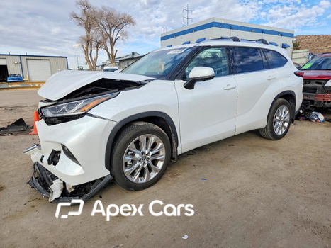 Toyota Highlander 2023 - Image 1 of 14