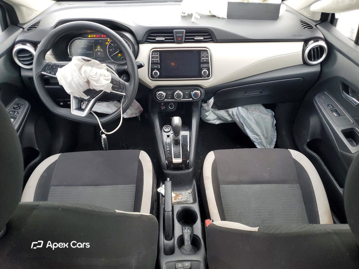 Nissan Versa 2021