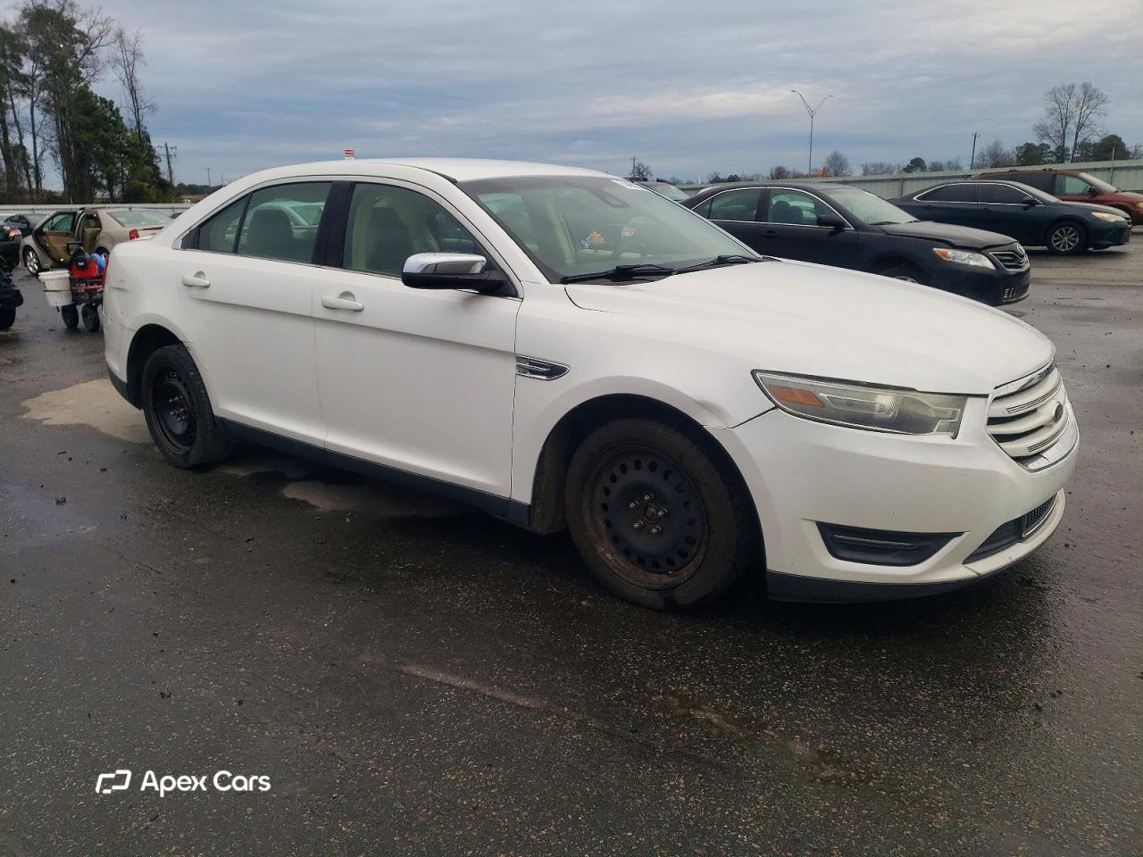 Ford Taurus 2014