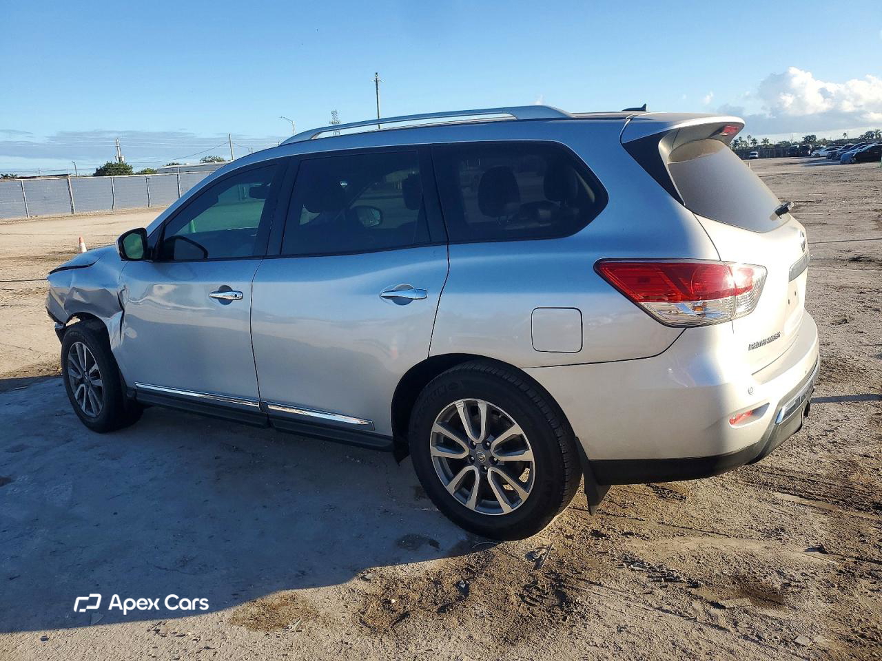 Nissan Pathfinder 2016