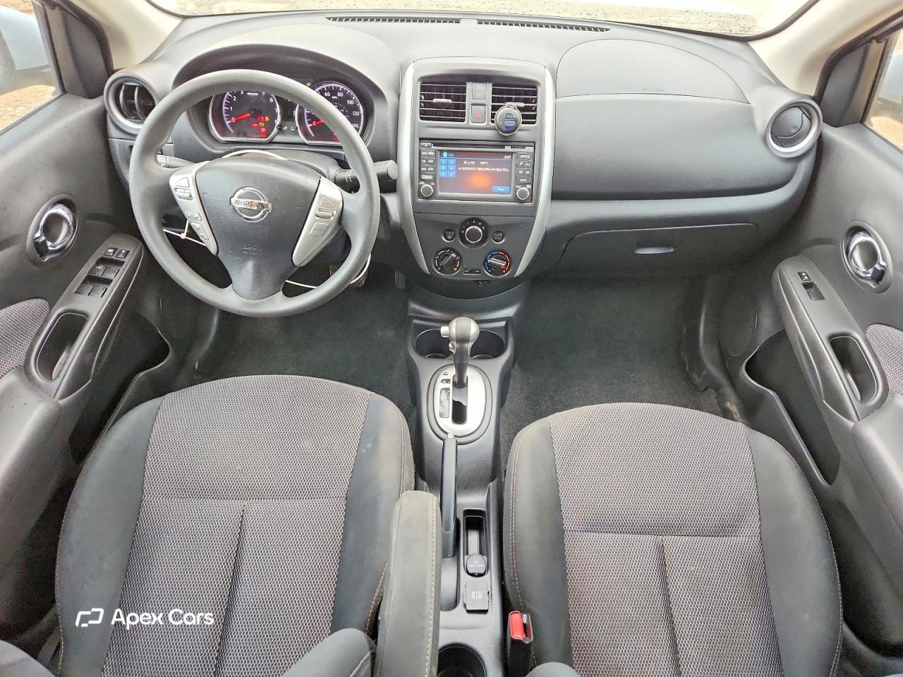 Nissan Versa 2015