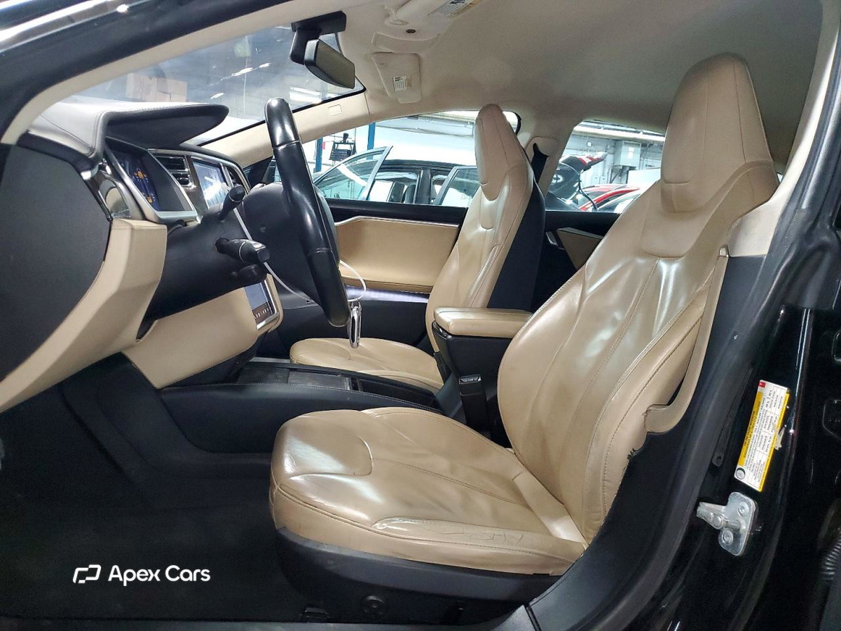 Tesla Model S 2013