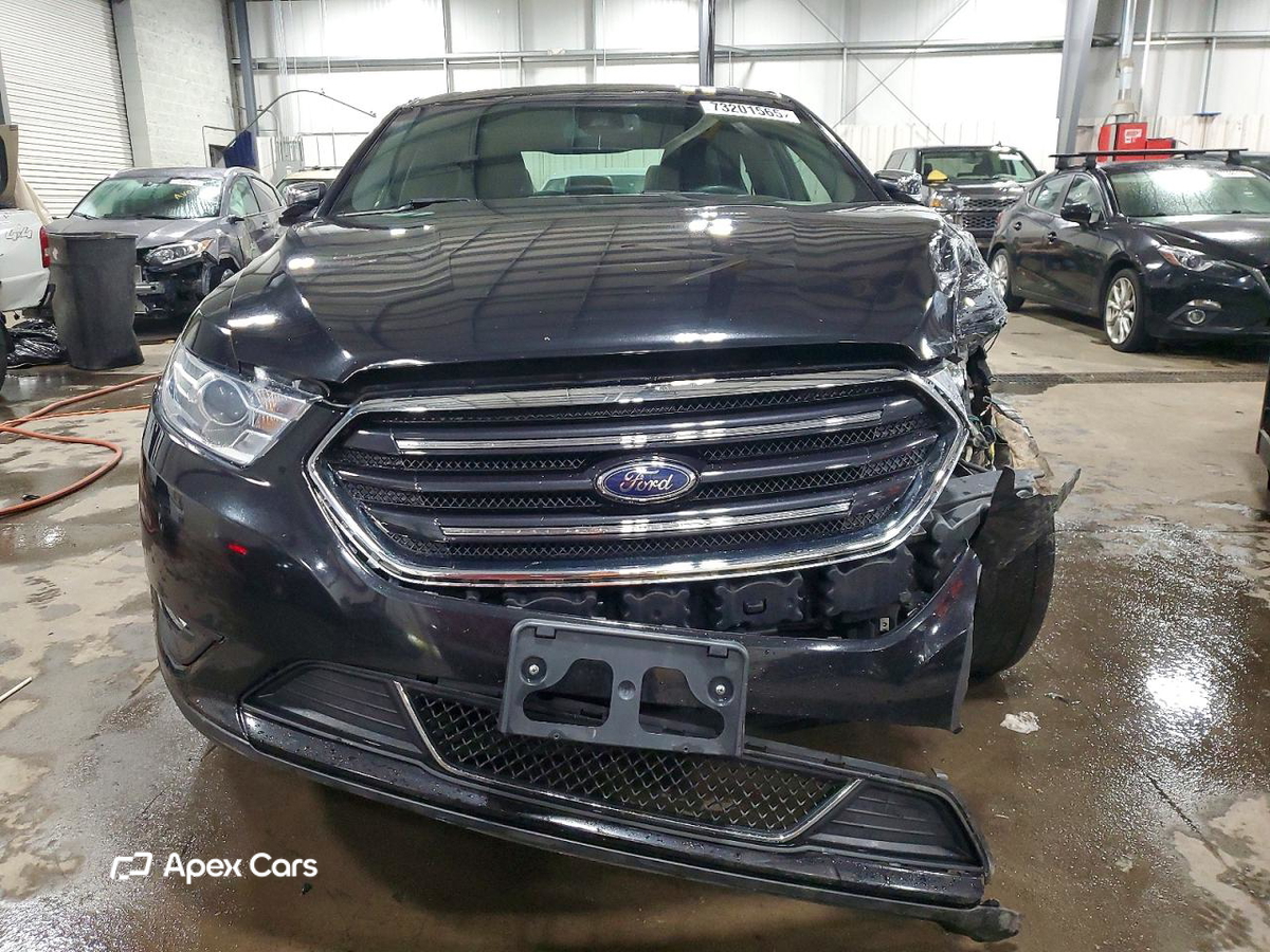 Ford Taurus 2019